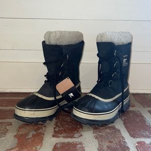 Sorel Boots. Black. Size 8